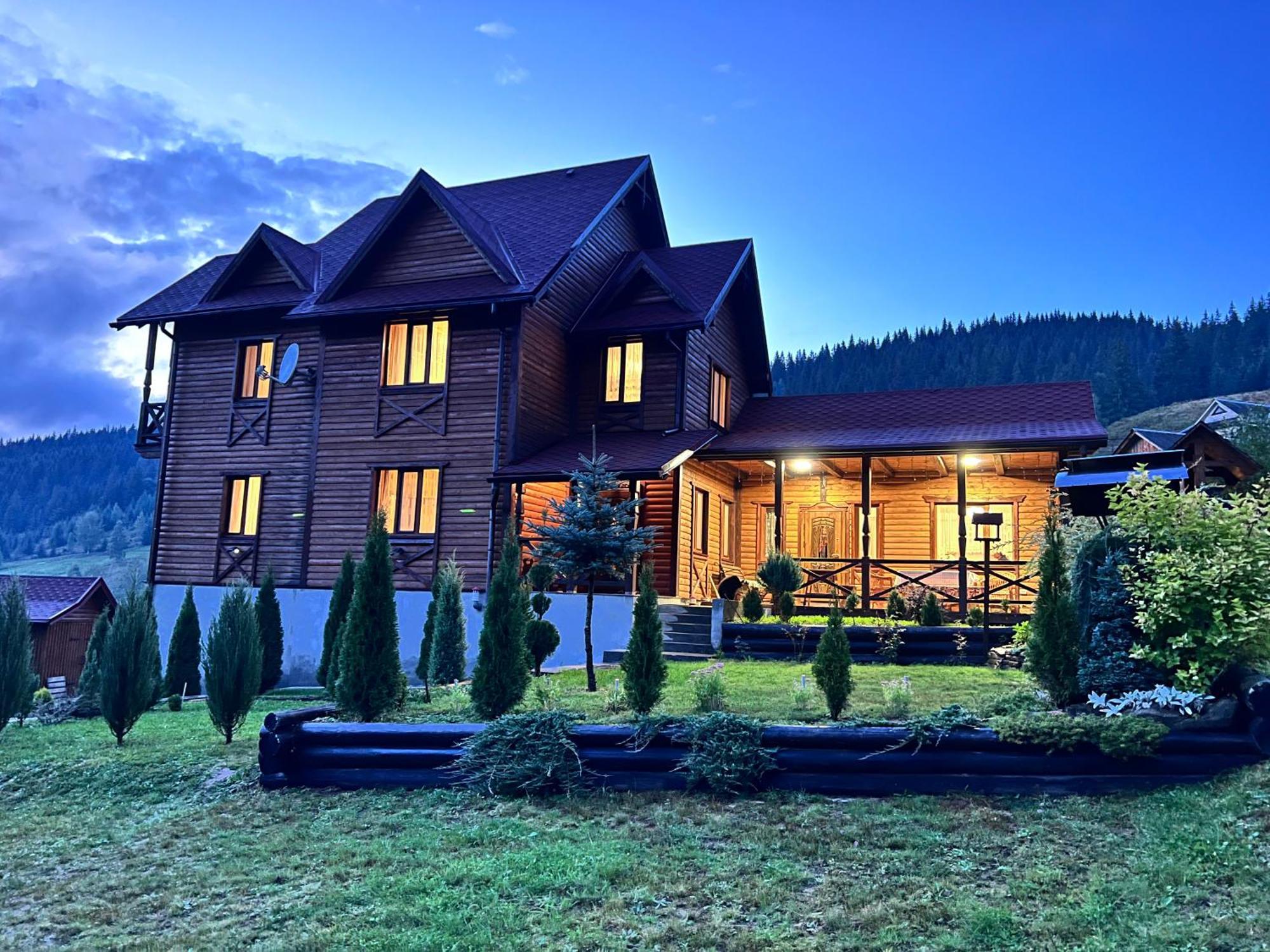 Marmarosy Hotel Vorochta Buitenkant foto