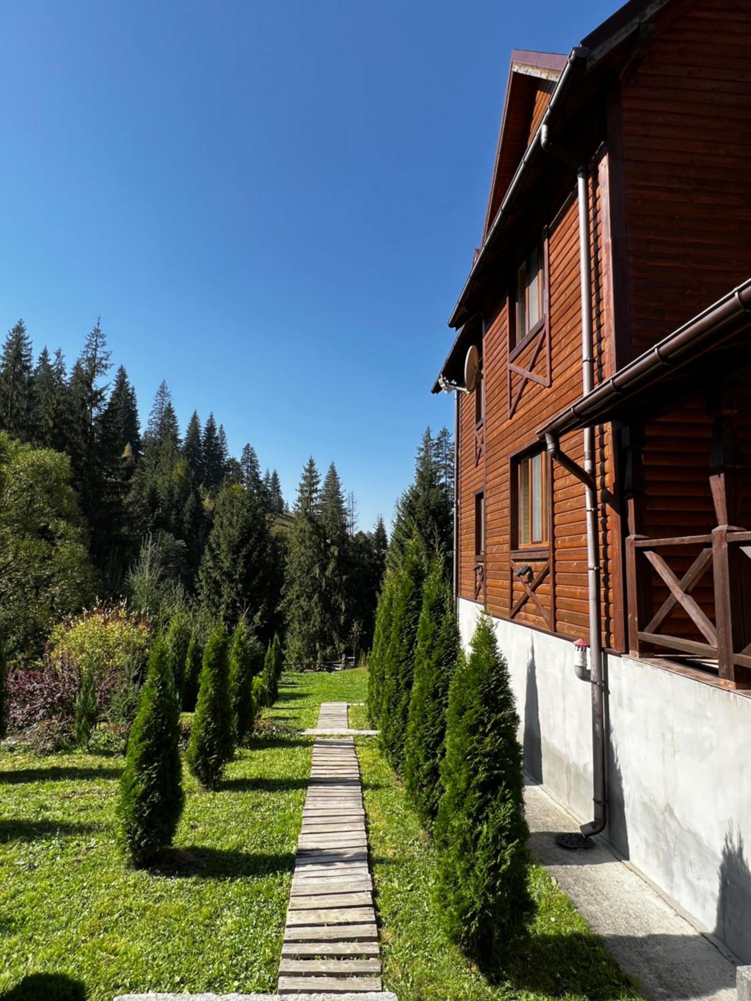 Marmarosy Hotel Vorochta Buitenkant foto